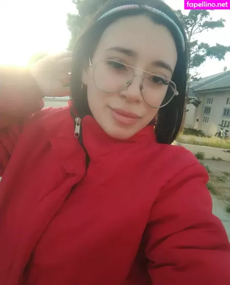 Carolinee2000 OnlyFans Thumbnail #eIGVk41yOg