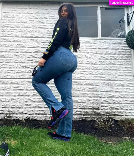 Carolinehobday OnlyFans Thumbnail #1Lpa2GGoDE
