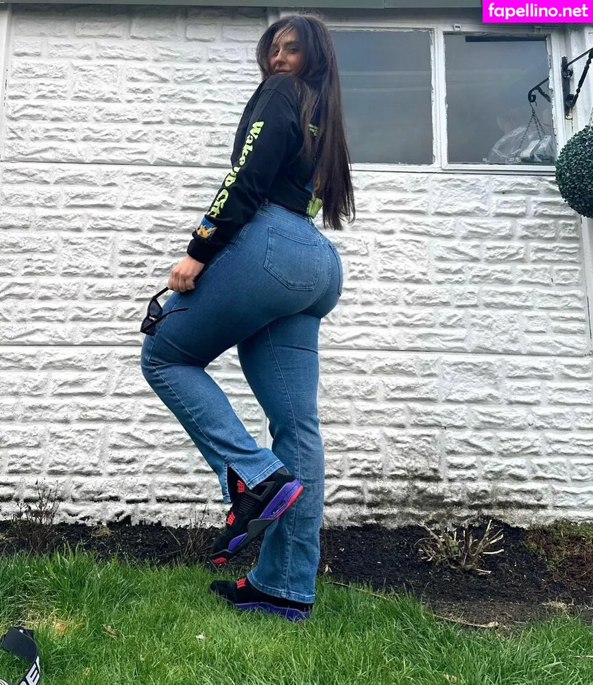 carolinehobday Nude Leaked OnlyFans Photo #1Lpa2GGoDE