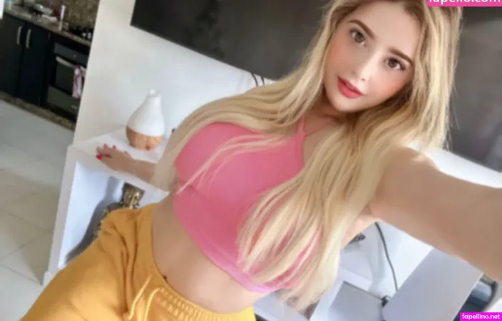 Carolinehorny OnlyFans Thumbnail #4XM1QdNyQD