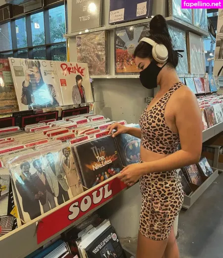 Carolinekwan OnlyFans Thumbnail #FdK0Z4xbxP