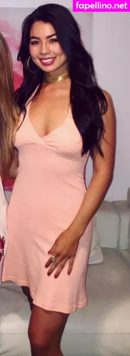 Carolinekwan OnlyFans Thumbnail #TSfEFCGpNR