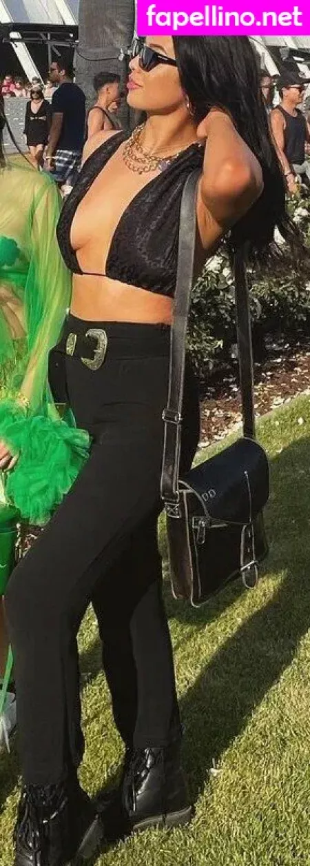 Carolinekwan OnlyFans Thumbnail #Wa4Fm7ul7K