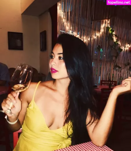 Carolinekwan OnlyFans Thumbnail #eOB2DgtlIV