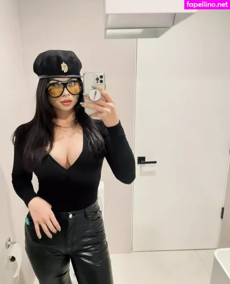 Carolinekwan OnlyFans Thumbnail #mAmSKsP7YB