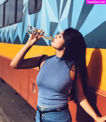 Carolinekwan OnlyFans Thumbnail #zdYAKj0Bib