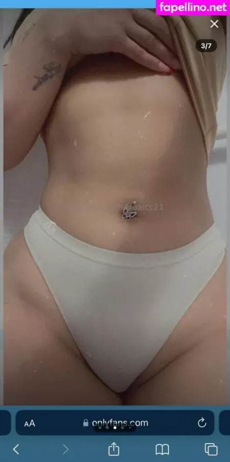 Carolinelloo OnlyFans Thumbnail #rhbhCtVgCX