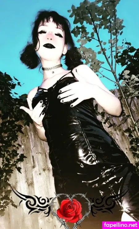 Carolinemeeoww OnlyFans Thumbnail #PWhAly0eaN