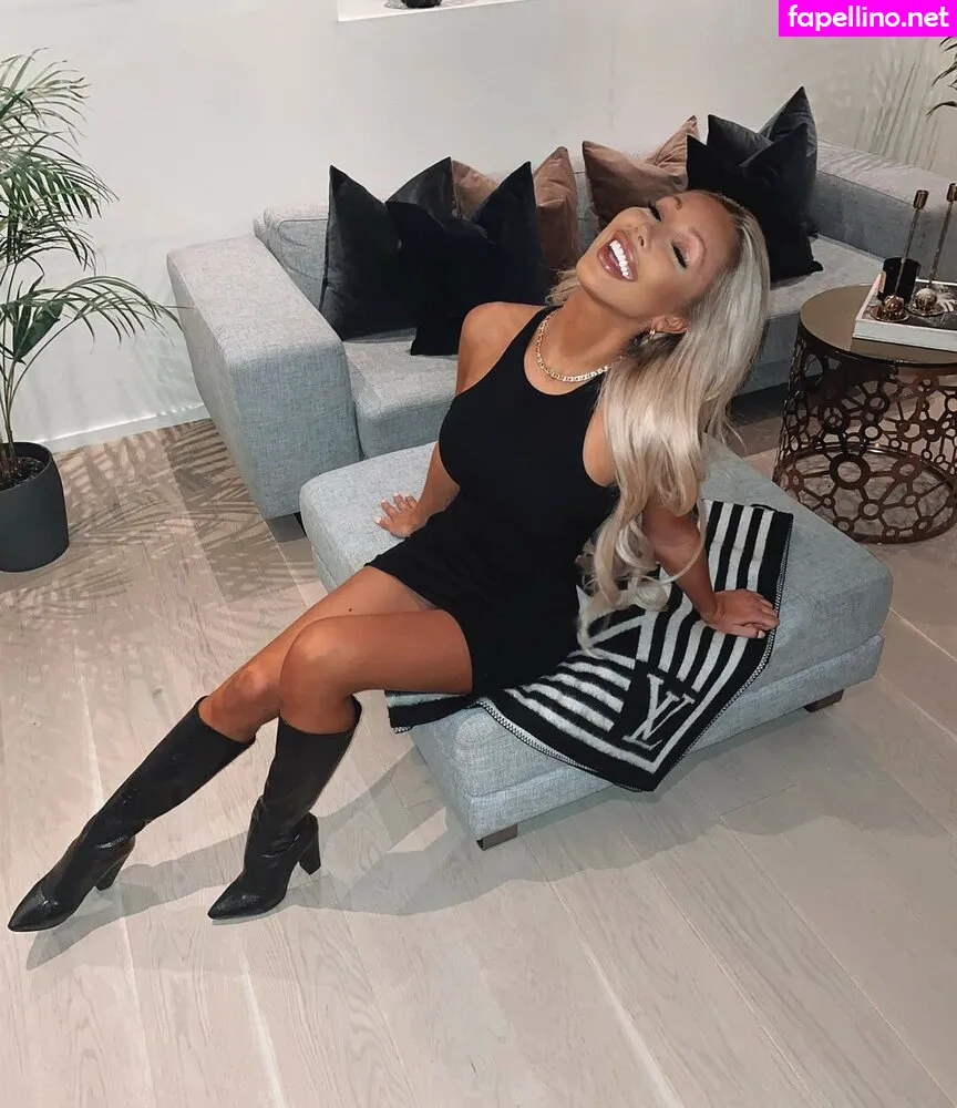 carolinenitter, notsoordinarycc Nude Leaked OnlyFans Photo #mgnMmcMbhe