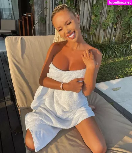 Carolinenitter OnlyFans Thumbnail #pAaVNx6AX7