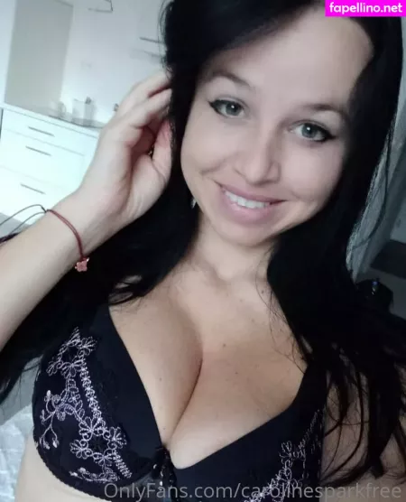 Carolinesparkfree OnlyFans Thumbnail #U286hE0Q2G