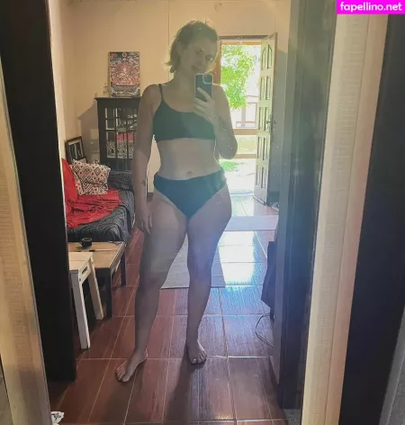 Carolinie Figueiredo OnlyFans Thumbnail #JKehtgrc6d