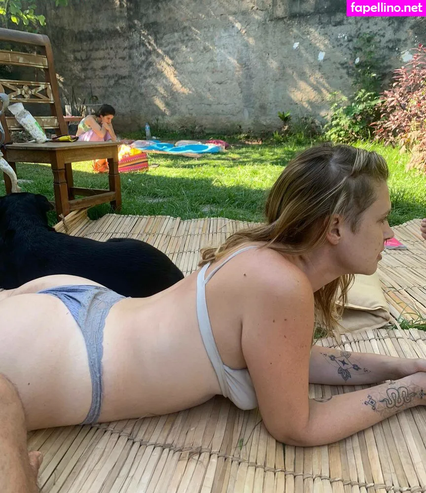 amykarolina, carolinie_figueiredo Nude Leaked OnlyFans Photo #vnfWE82oDM
