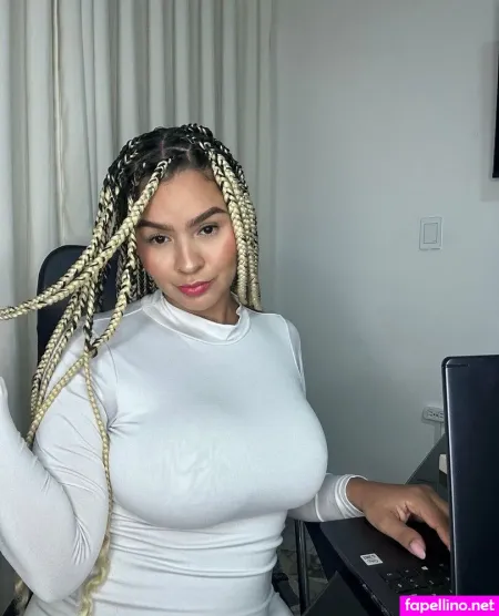 Carolmarthy OnlyFans Thumbnail #uhMdWJHtSg