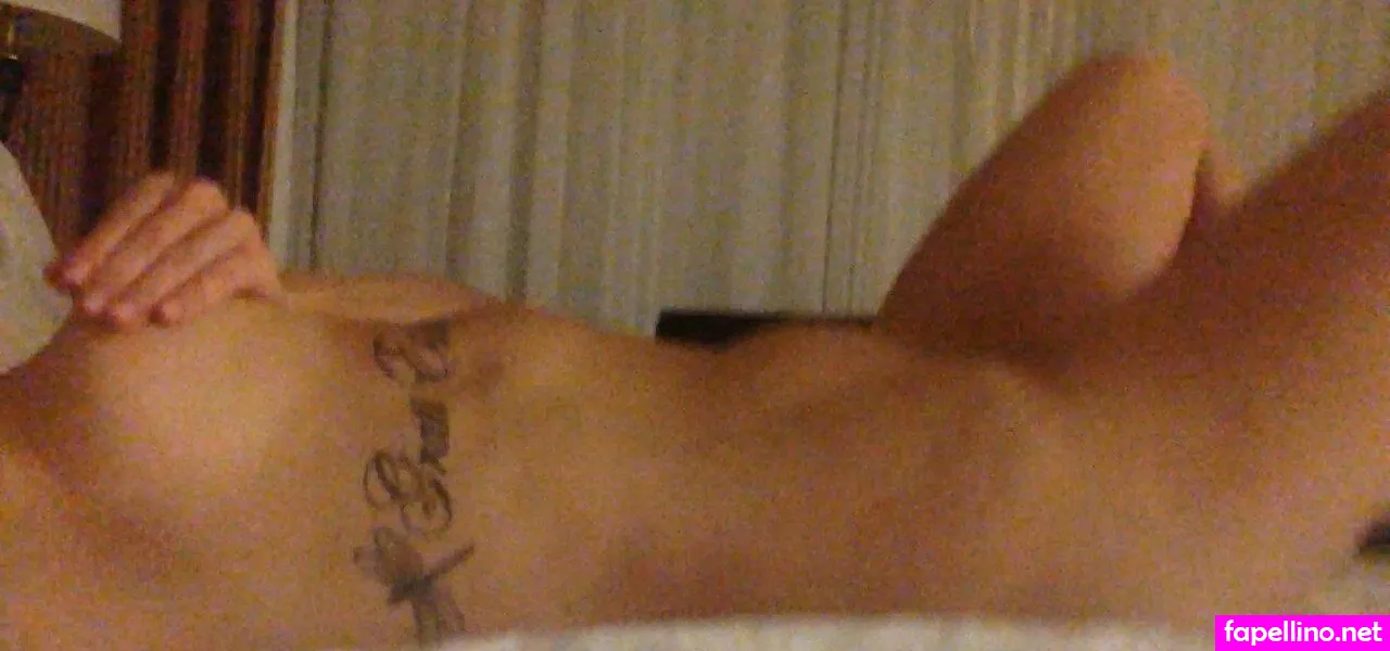 _carolinepoole_ Nude Leaked OnlyFans Photo #B2zz7SPZJ8