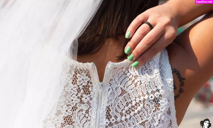 Carolz Sg OnlyFans Thumbnail #fKAJWO3VSu