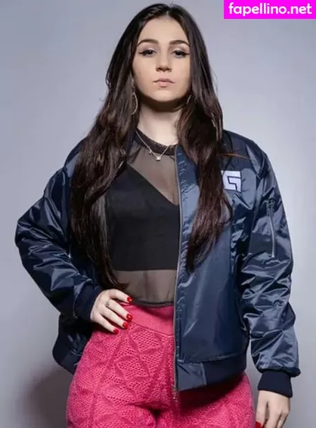 Carolzinha OnlyFans Thumbnail #4Vz4FRXz0g