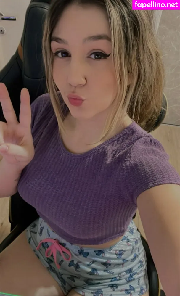 CAROLRHCP, carol_rhcp_, carolzinhasg.pb, wlly_weed, ð’ðšð¢ð¥ð¨ð« ð‡ðžð¥ð¥ Nude Leaked OnlyFans Photo #FXgOmpfMC3