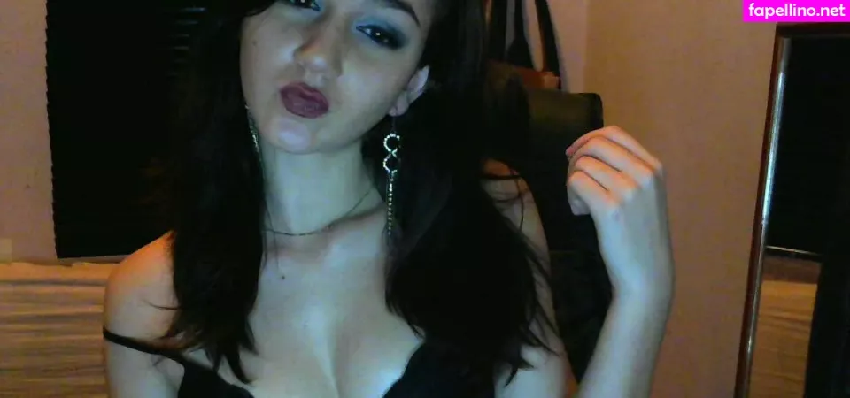 Carolzinha OnlyFans Thumbnail #o3Md6A8BUu