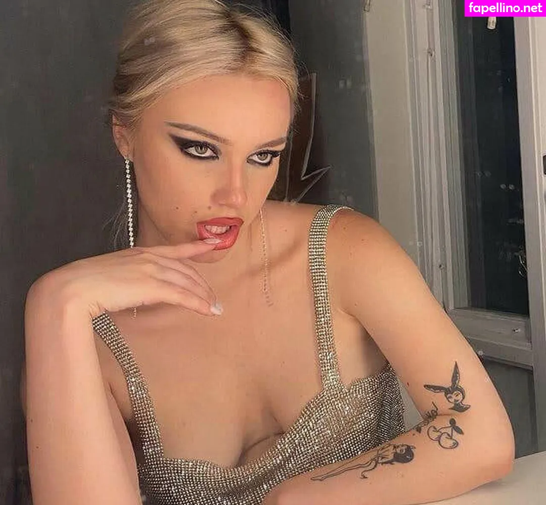 CaroTheAngel20, carotheangel, carotheangelvip Nude Leaked OnlyFans Photo #PI2x8wvJkQ