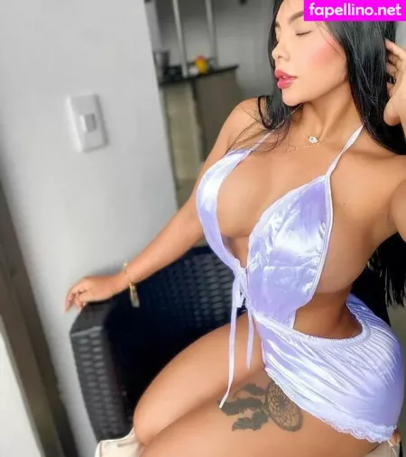 Carovelez Betancourth OnlyFans Thumbnail #3XdyLyBsUJ