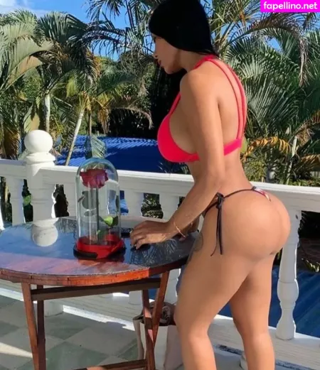 Carovelez Betancourth OnlyFans Thumbnail #ZXlkSzwwLh