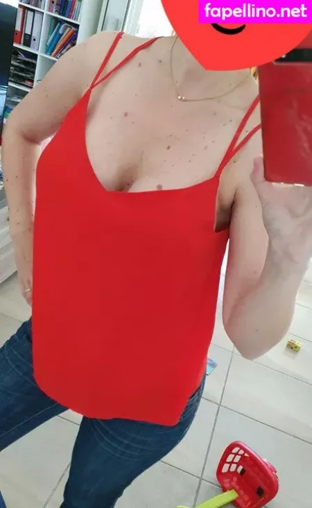 Carovicapo OnlyFans Thumbnail #f2YpS7qOr8