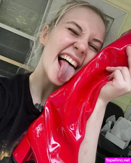 Carrie Cannie Carrie Cannie OnlyFans Thumbnail #94LbMR14A2