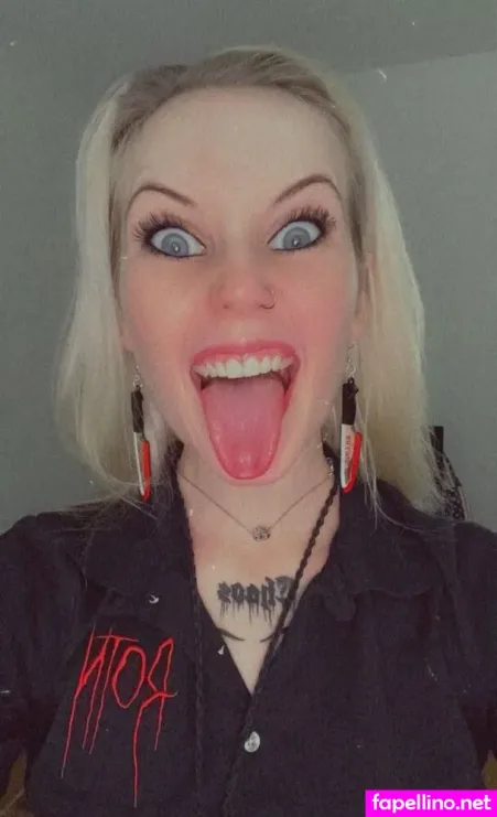 Carrie Cannie Carrie Cannie OnlyFans Thumbnail #sB2iWs5ZXv