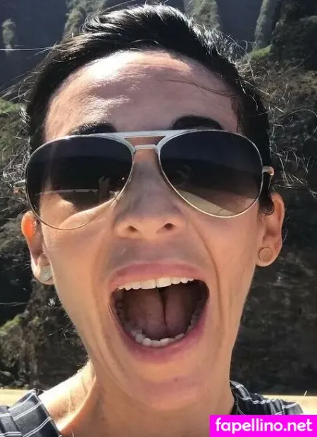 Carrie Gebb OnlyFans Thumbnail #HGn6P0uanr