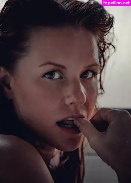 Carrie Keagan OnlyFans Thumbnail #IiXAy8B6tA