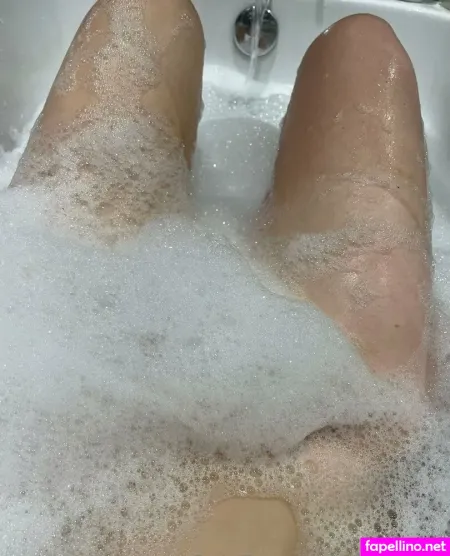 Carrie On OnlyFans Thumbnail #dy8P26Br2o