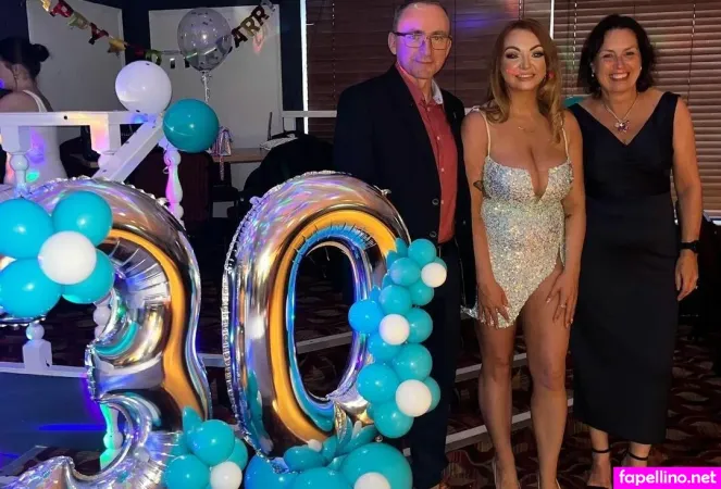 Carrie R OnlyFans Thumbnail #WoZ2QOF1Cp