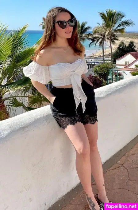 Carrie Schreiner OnlyFans Thumbnail #x9ueQMqRir