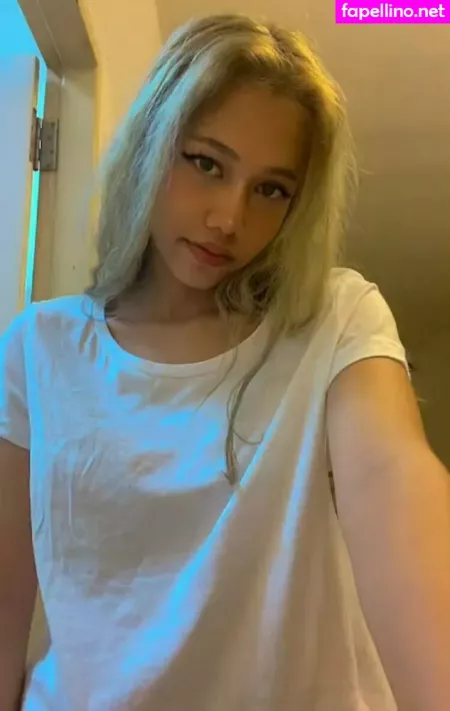 Carrievioletxo OnlyFans Thumbnail #Sa9EhGUiZn