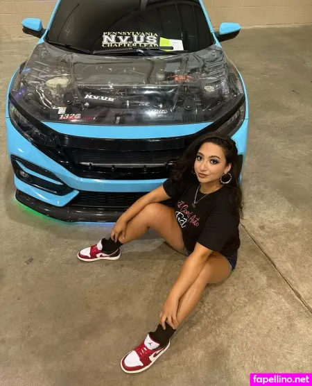 Carsandlingerie OnlyFans Thumbnail #lBw7s2IiWC