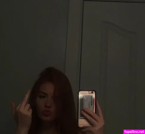 Carshmean OnlyFans Thumbnail #fgNJ7CtJpx