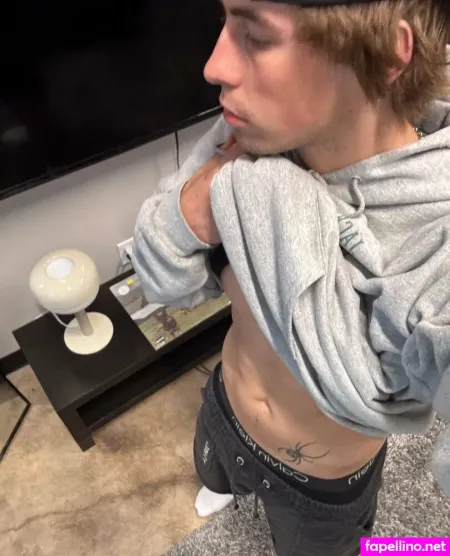 Carsonmakarrall OnlyFans Thumbnail #CUPcYhnZSc