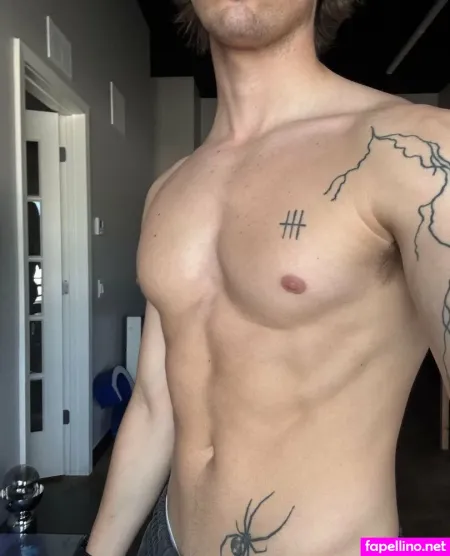 Carsonmakarrall OnlyFans Thumbnail #MLw7OTo5rQ