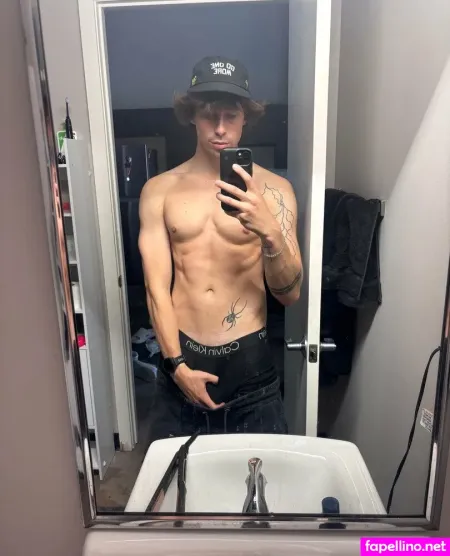 Carsonmakarrall OnlyFans Thumbnail #Mmt5z6zLrh