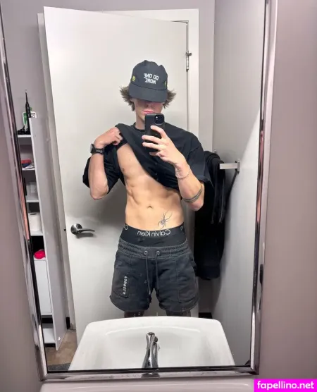 Carsonmakarrall OnlyFans Thumbnail #eVdulVWBkq