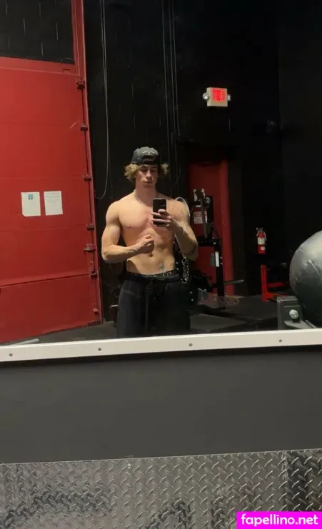 Carsonmakarrall OnlyFans Thumbnail #krXjHNzjMy