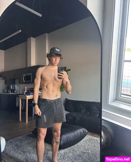 Carsonmakarrall OnlyFans Thumbnail #ojEyhpZinF