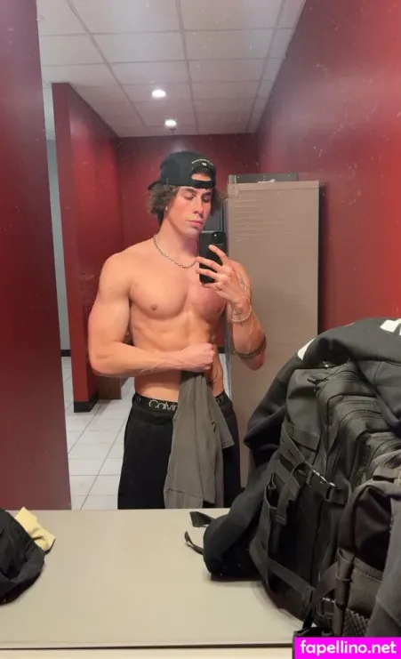 Carsonmakarrall OnlyFans Thumbnail #z91YpXTkig