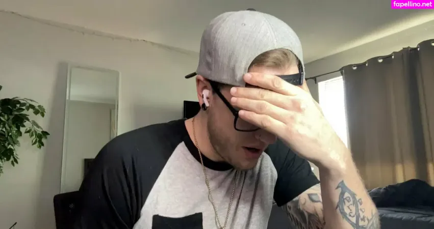 Carterbennettfree OnlyFans Thumbnail #OzDWK9oCJJ