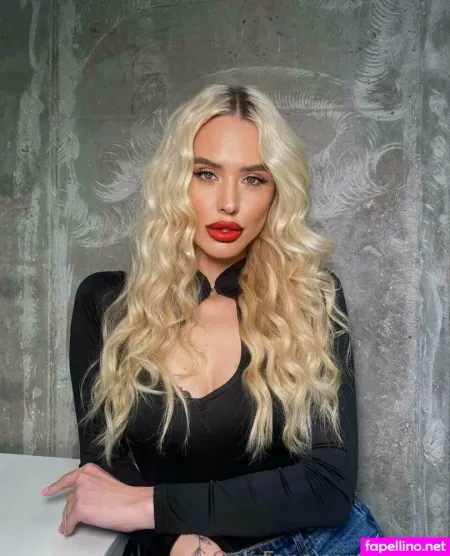 Cary C OnlyFans Thumbnail #99HRTbigmN