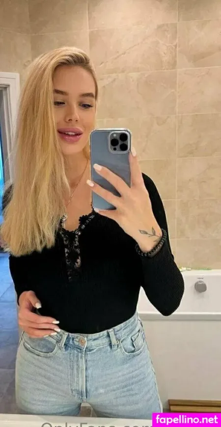 Cary C OnlyFans Thumbnail #UdD3rNNWsr