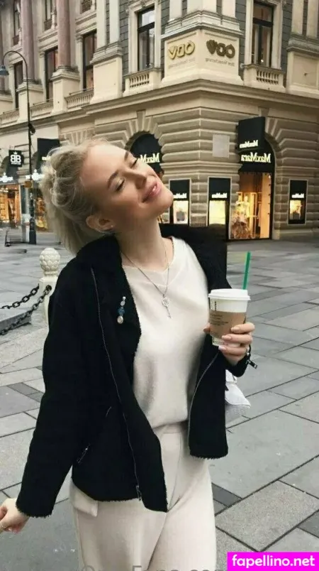 Cary C OnlyFans Thumbnail #ib5ns7alO4