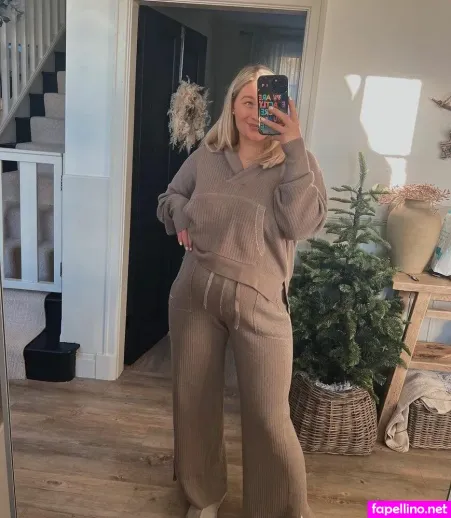 Carys Whittaker OnlyFans Thumbnail #IhG9T5vNzu