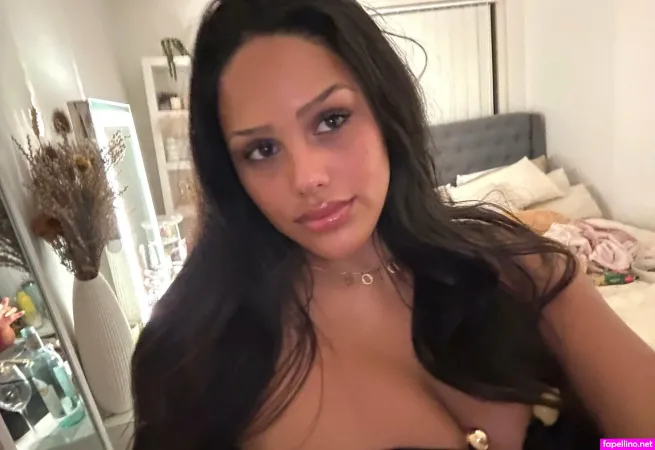 Caryshiggins OnlyFans Thumbnail #snFokKVEj8